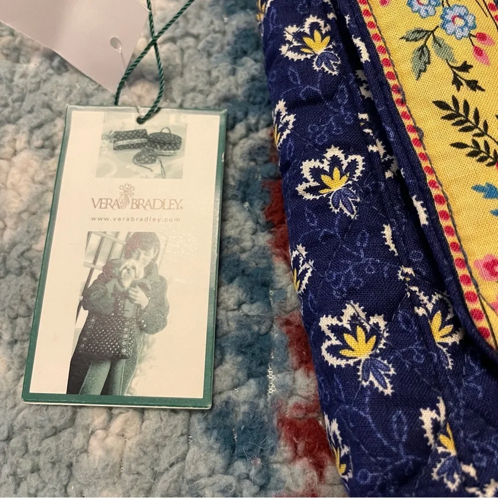 Vera Bradley Cross Body Bag Floral Navy/ Yellow New - Picture 11 of 14